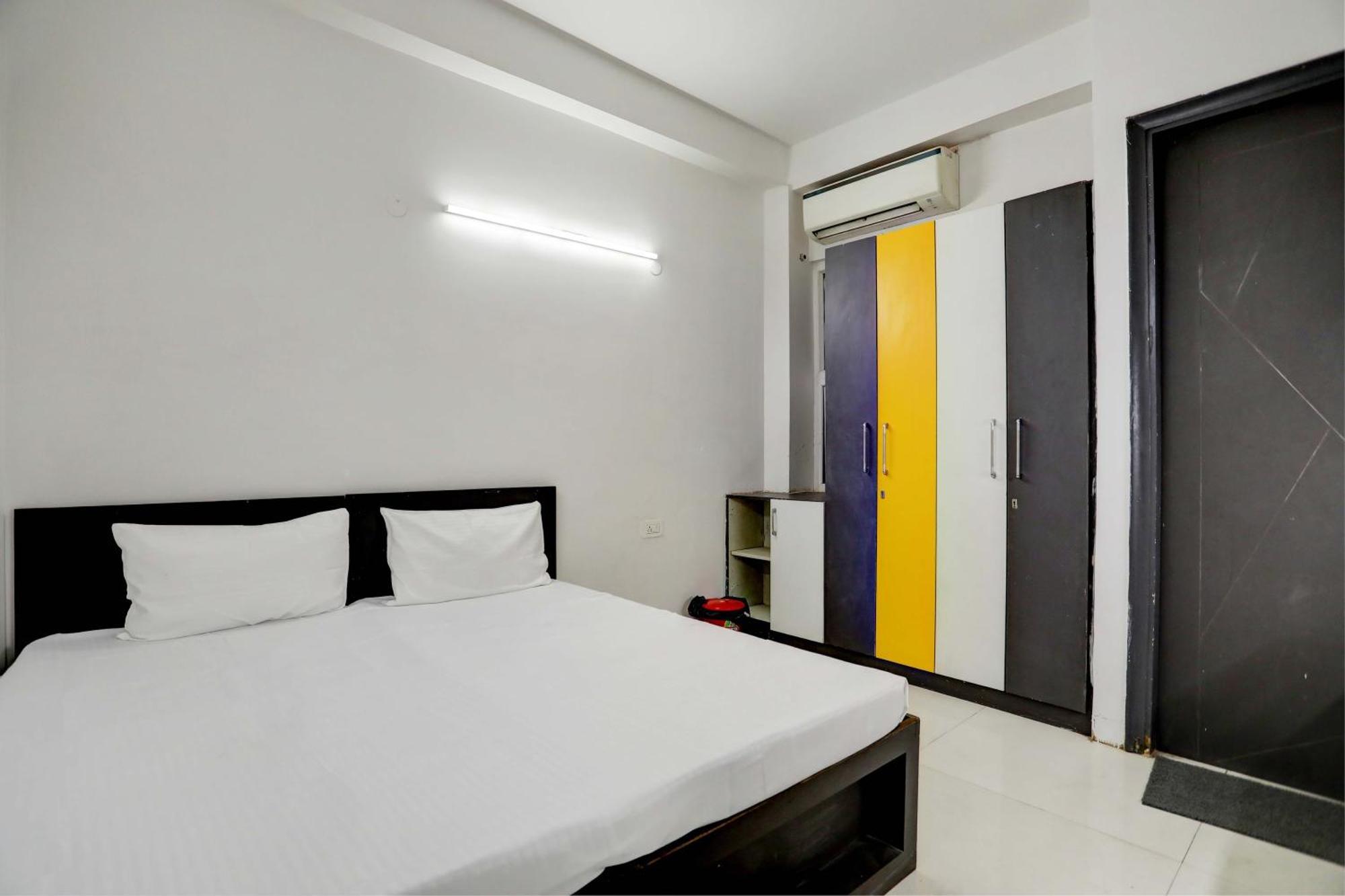 Aashiyana Homes New Delhi Buitenkant foto